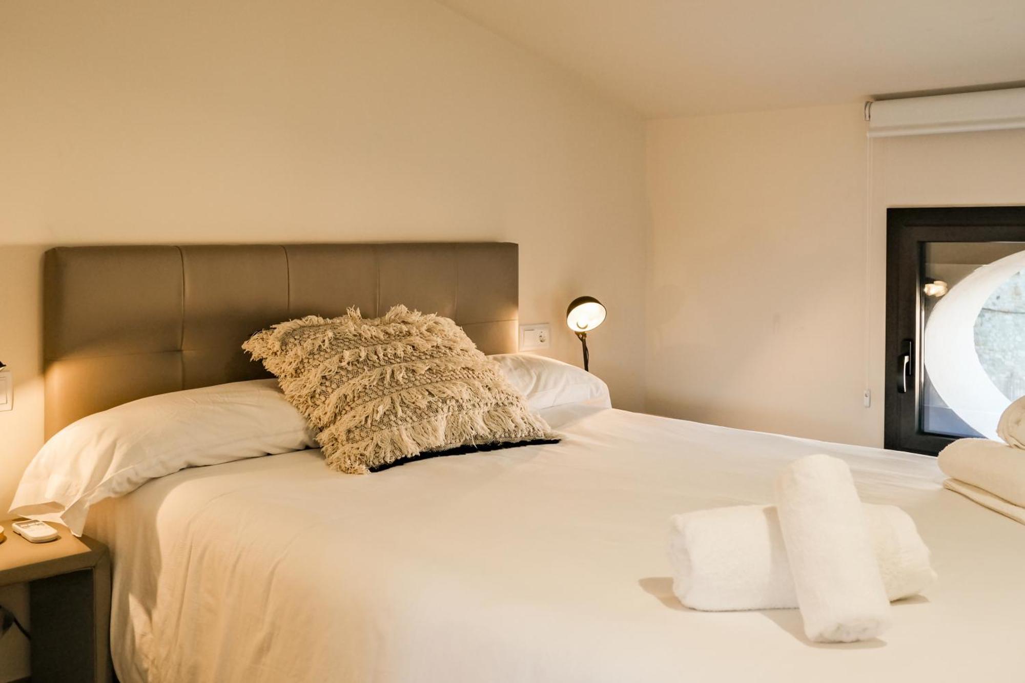 Can Cintet 3 Apartamento Con Terraza En Besalu Exterior photo
